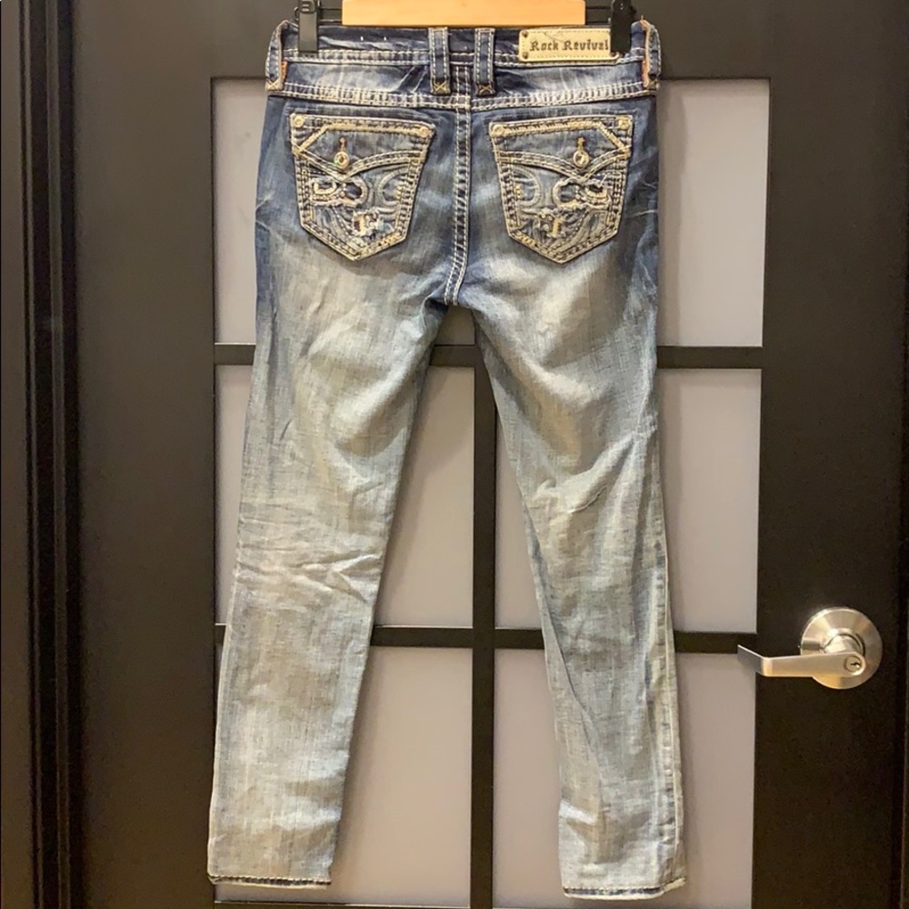 Rock revival mid rise jean (stacia)